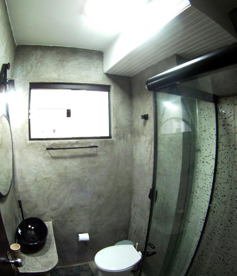 Apartamento Dona Frida Prainha Com Wifi Pe Na Areia Caraguatatuba Exterior foto